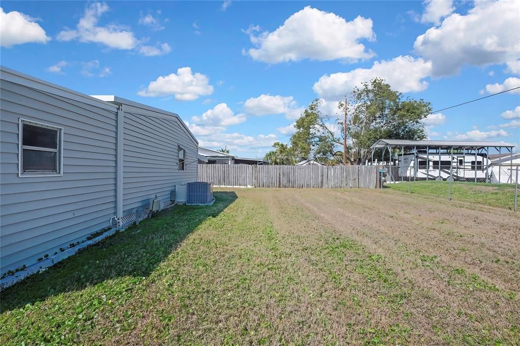 For Sale: $142,900 (2 beds, 2 baths, 960 Square Feet)