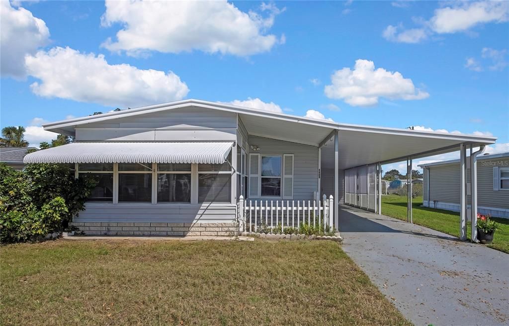 For Sale: $142,900 (2 beds, 2 baths, 960 Square Feet)
