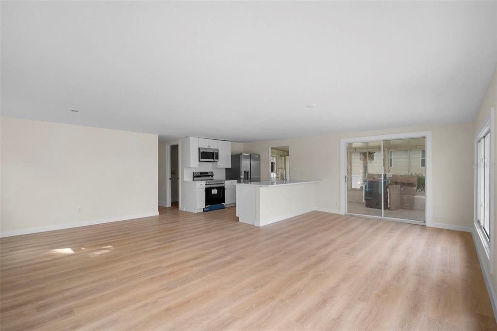 На продажу: $149,900 (3 спален, 2 ванн, 1248 Квадратных фут)