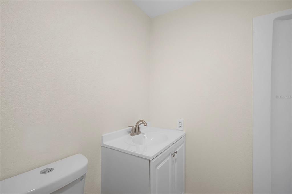 На продажу: $149,900 (3 спален, 2 ванн, 1248 Квадратных фут)