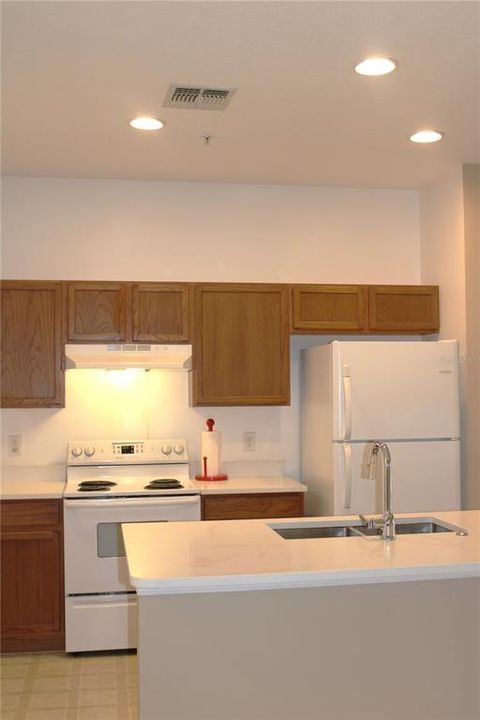 Active With Contract: $249,900 (3 beds, 2 baths, 1517 Square Feet)
