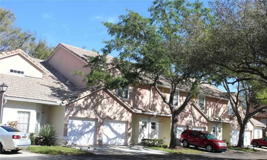 Active With Contract: $249,900 (3 beds, 2 baths, 1517 Square Feet)