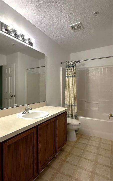 Active With Contract: $249,900 (3 beds, 2 baths, 1517 Square Feet)
