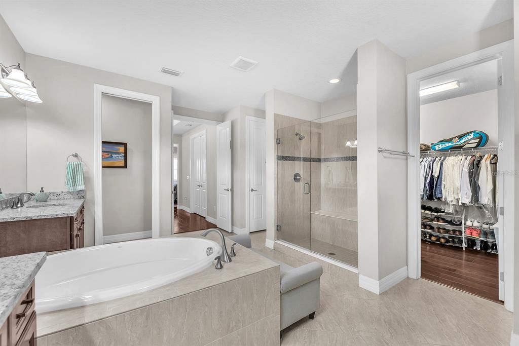 For Sale: $875,000 (4 beds, 4 baths, 4596 Square Feet)