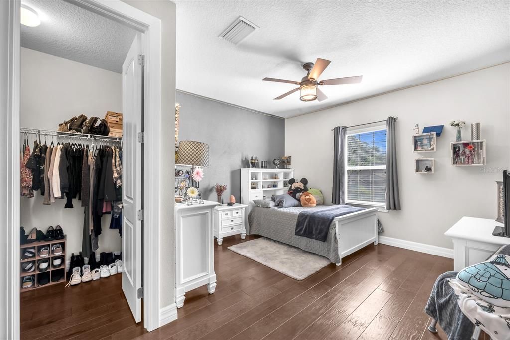For Sale: $875,000 (4 beds, 4 baths, 4596 Square Feet)