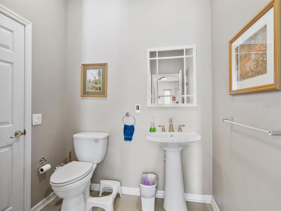 For Sale: $650,000 (4 beds, 3 baths, 2502 Square Feet)