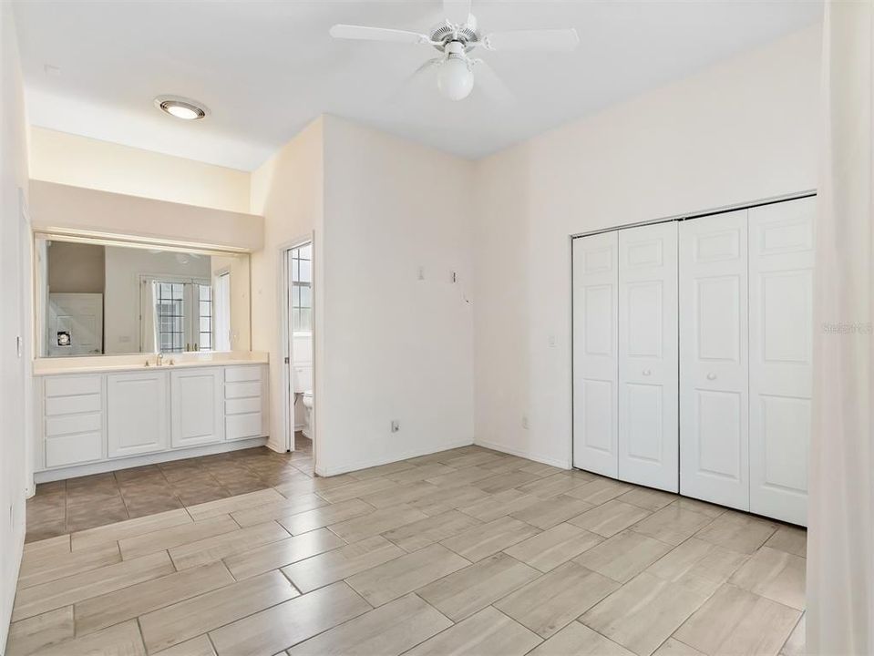 For Sale: $650,000 (4 beds, 3 baths, 2502 Square Feet)
