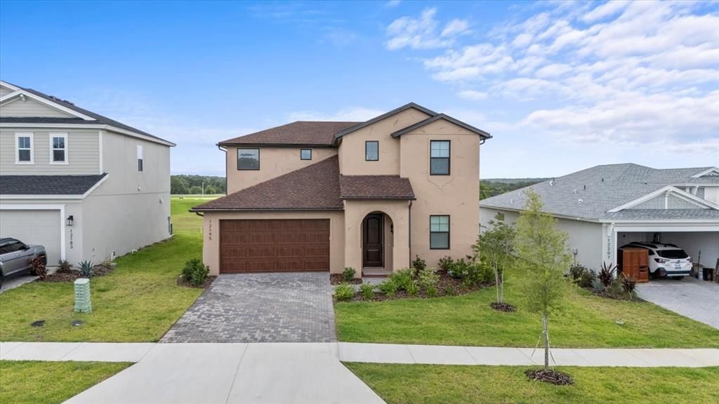 Recently Rented: $2,700 (4 beds, 3 baths, 2711 Square Feet)