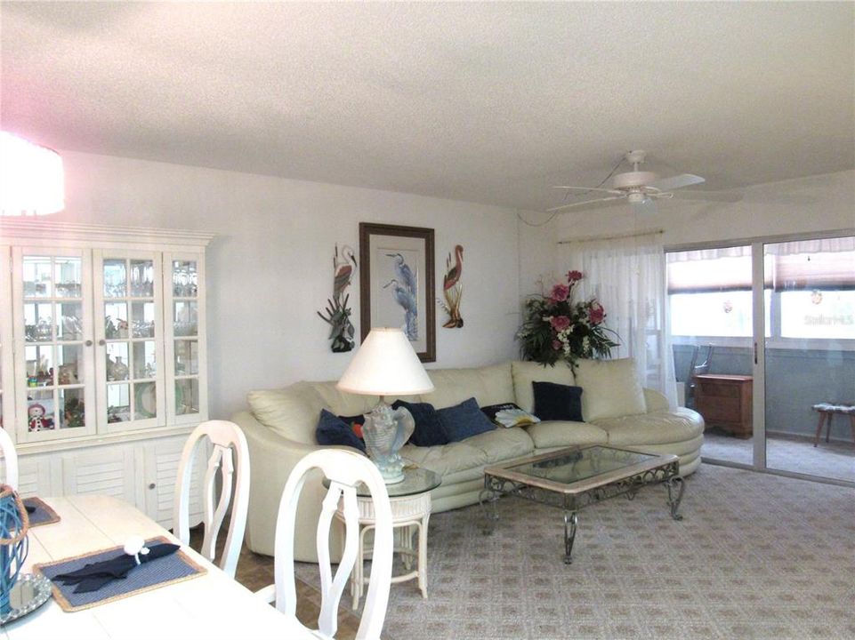 En Venta: $79,900 (2 camas, 2 baños, 919 Pies cuadrados)