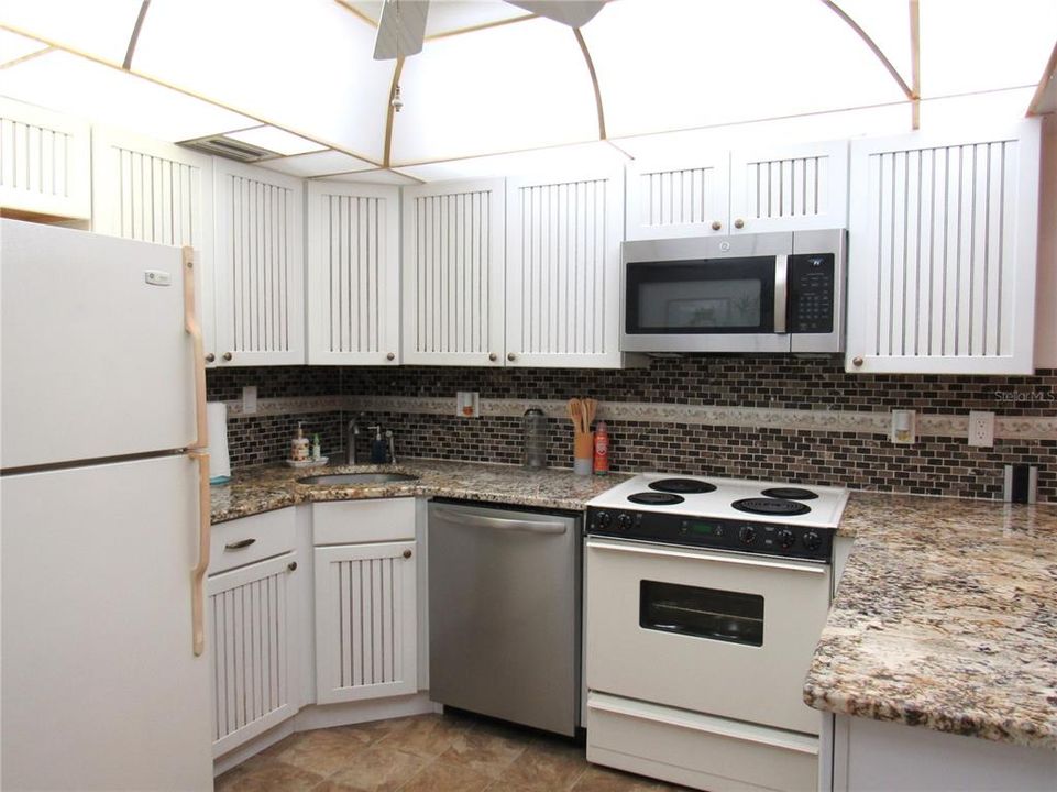 En Venta: $79,900 (2 camas, 2 baños, 919 Pies cuadrados)