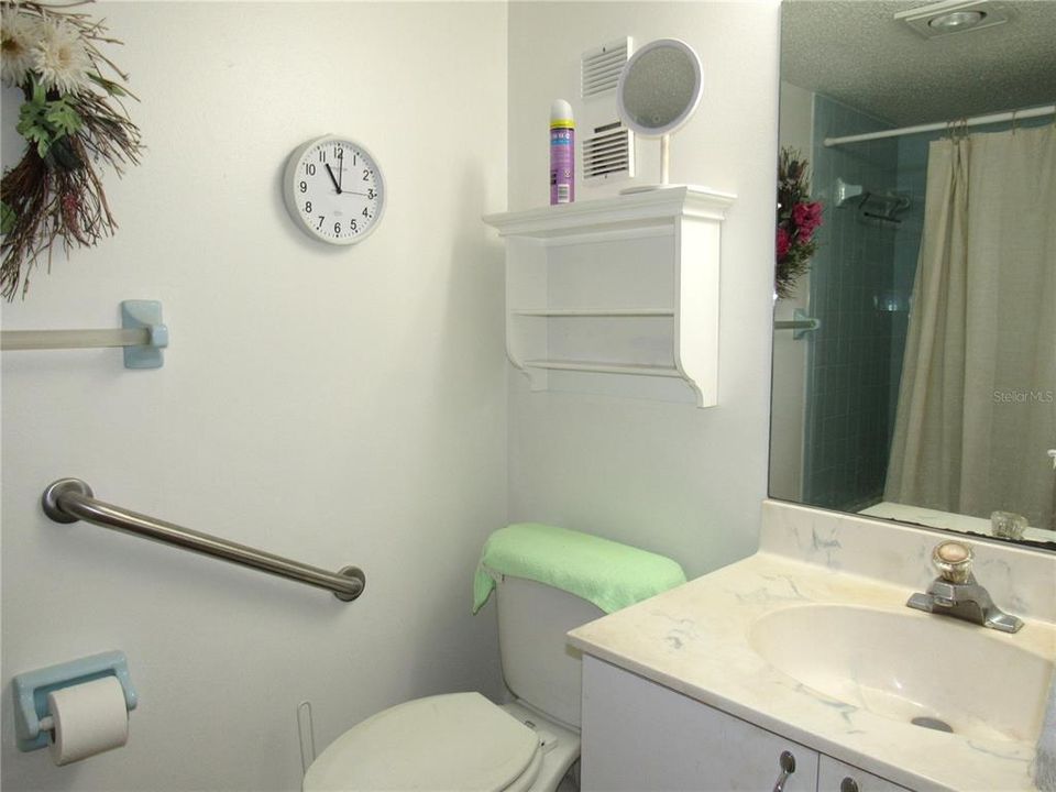 En Venta: $79,900 (2 camas, 2 baños, 919 Pies cuadrados)