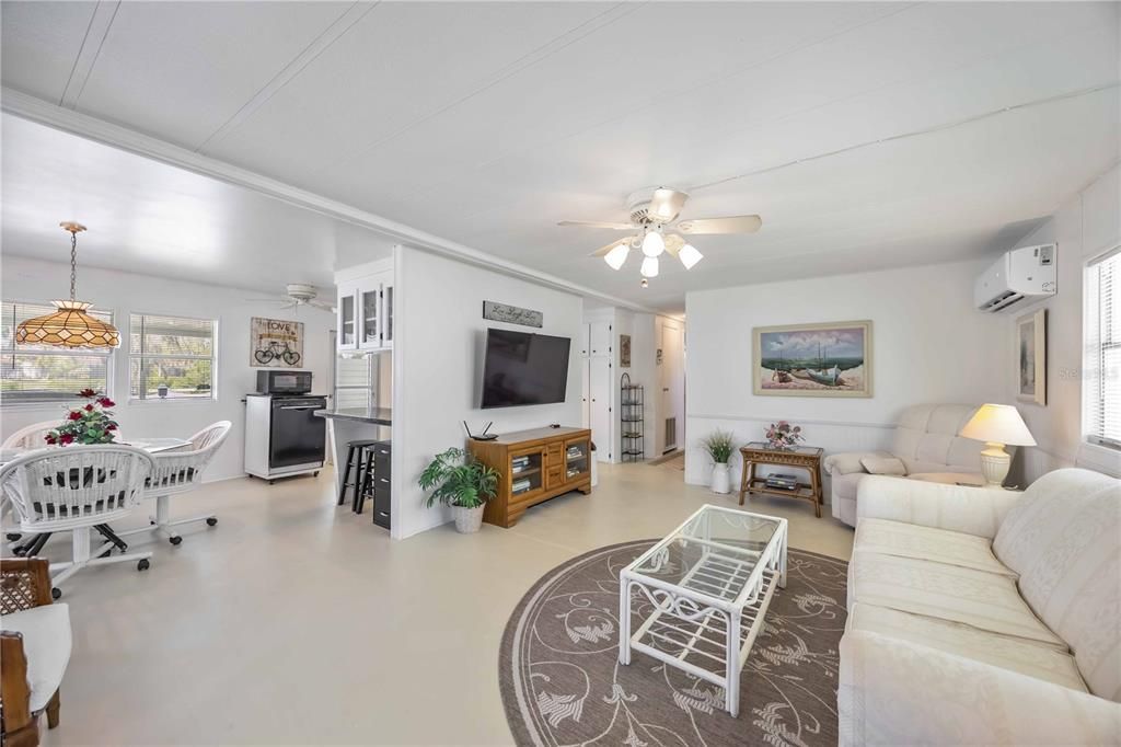 En Venta: $124,000 (2 camas, 1 baños, 864 Pies cuadrados)