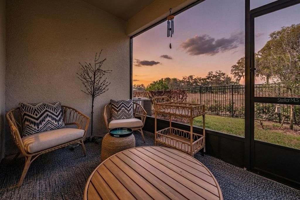 Active With Contract: $259,900 (2 beds, 2 baths, 1530 Square Feet)