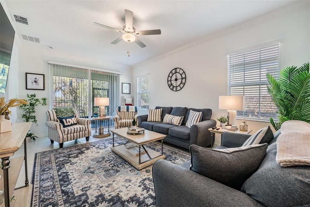 Active With Contract: $259,900 (2 beds, 2 baths, 1530 Square Feet)