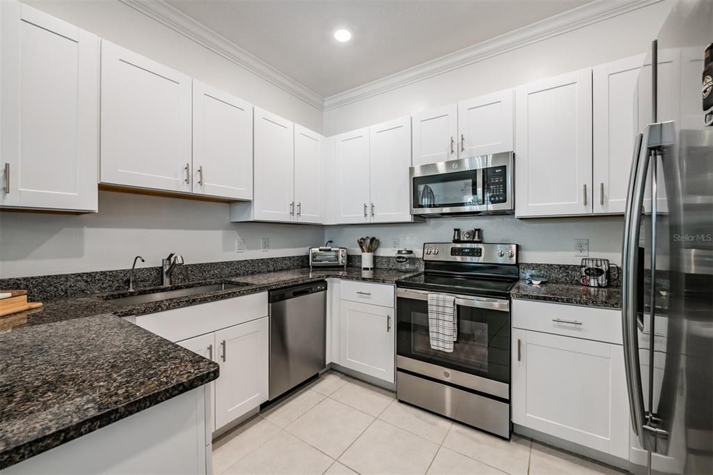 Active With Contract: $259,900 (2 beds, 2 baths, 1530 Square Feet)