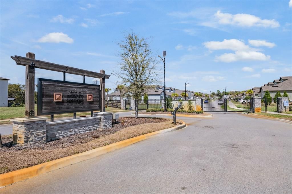 Active With Contract: $259,900 (2 beds, 2 baths, 1530 Square Feet)