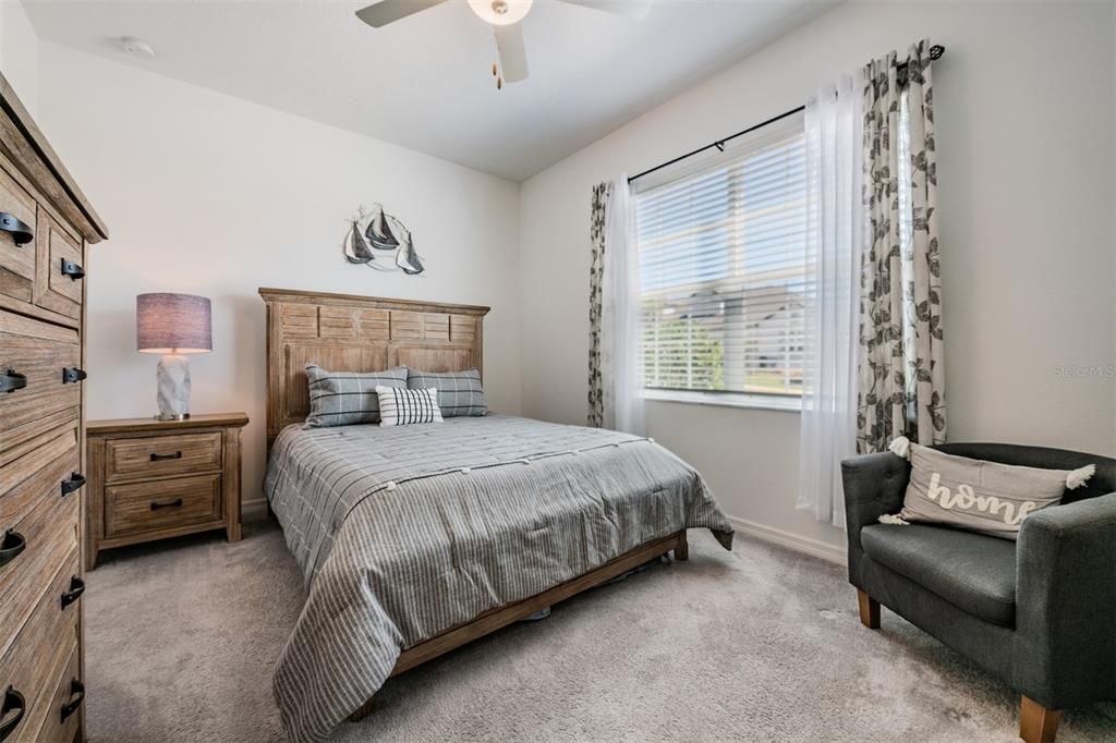 Active With Contract: $259,900 (2 beds, 2 baths, 1530 Square Feet)