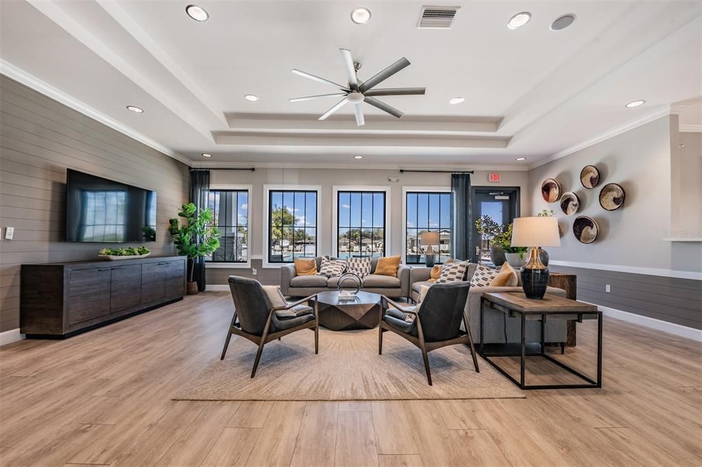 Active With Contract: $259,900 (2 beds, 2 baths, 1530 Square Feet)