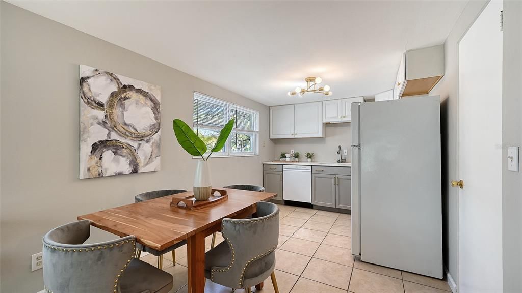 Active With Contract: $749,000 (4 beds, 0 baths, 1568 Square Feet)