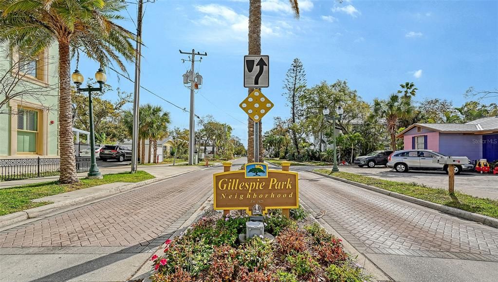 Active With Contract: $749,000 (4 beds, 0 baths, 1568 Square Feet)