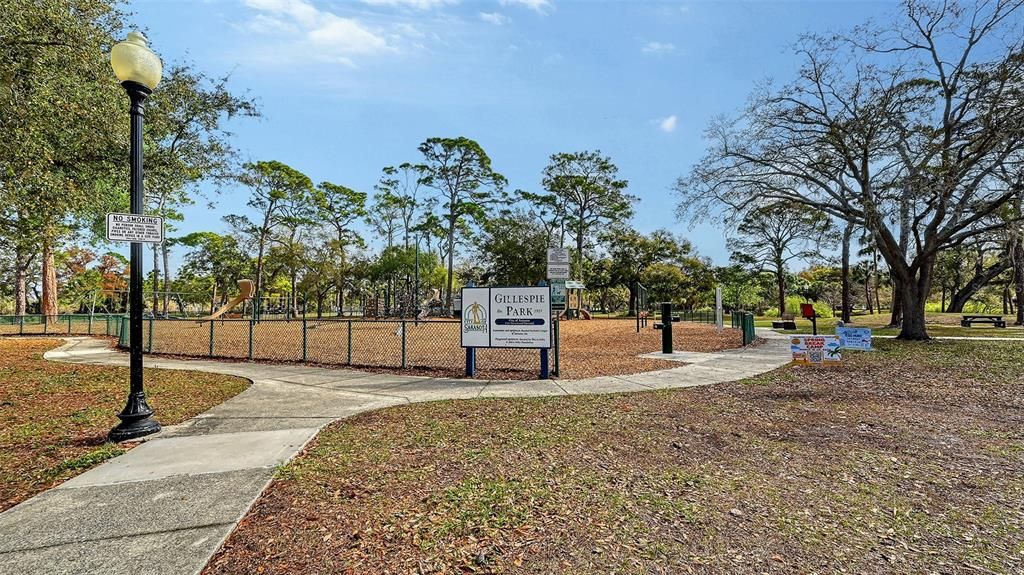 Active With Contract: $749,000 (4 beds, 0 baths, 1568 Square Feet)