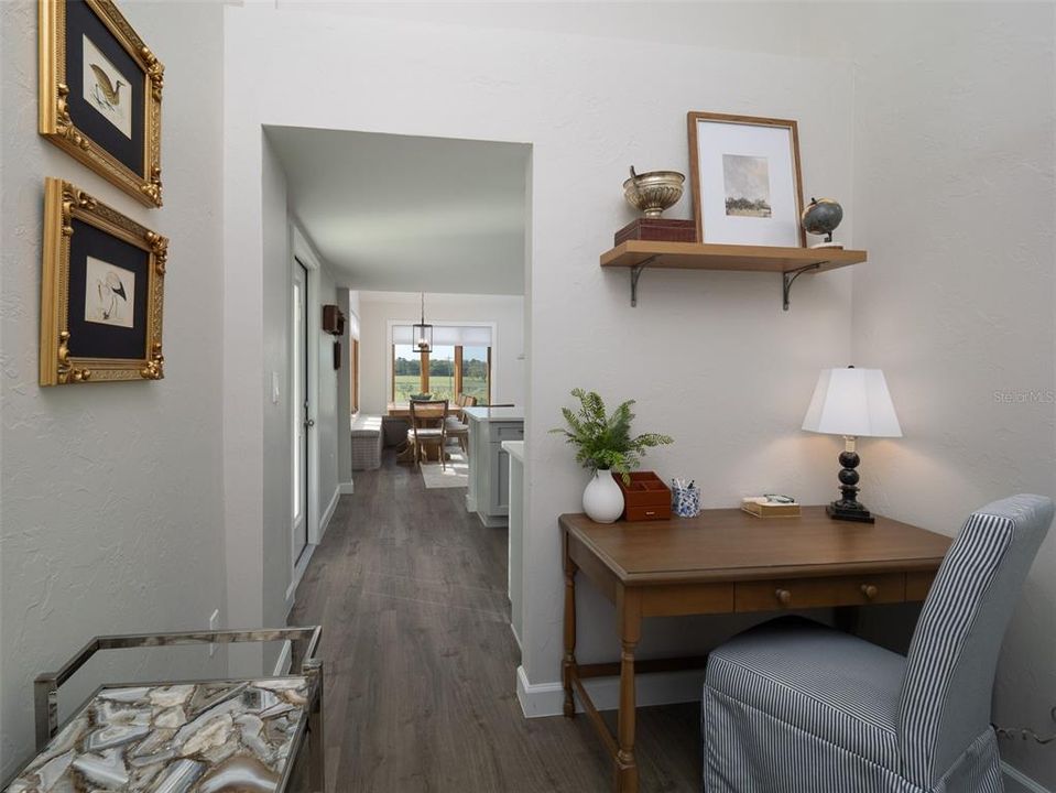 For Sale: $950,000 (2 beds, 2 baths, 900 Square Feet)