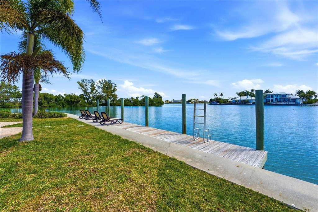 Active With Contract: $4,500,000 (4 beds, 4 baths, 3500 Square Feet)