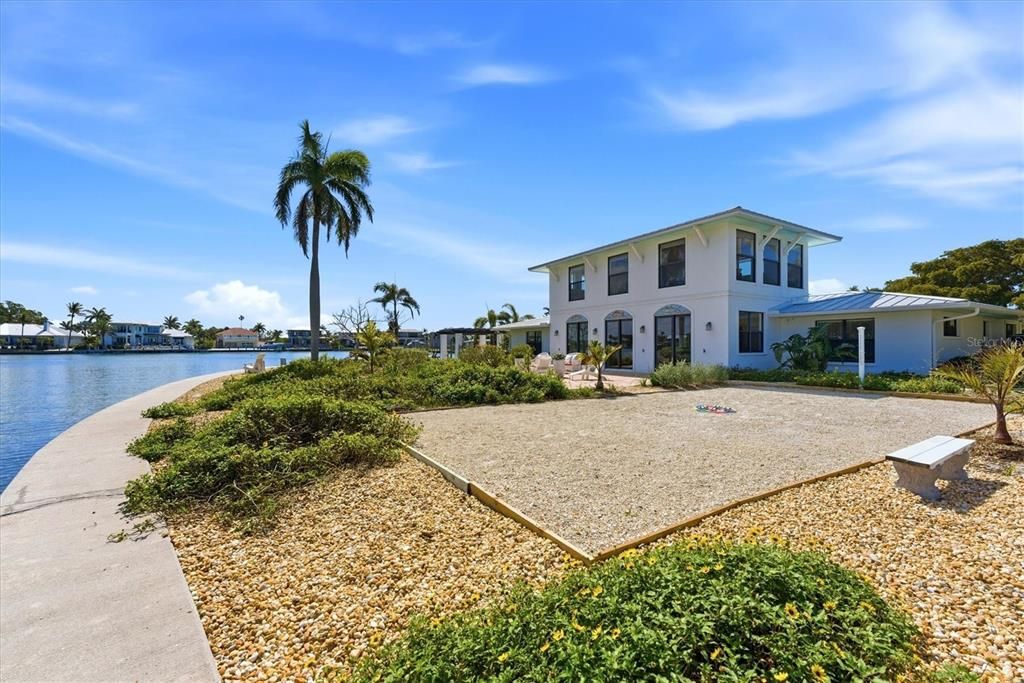 Active With Contract: $4,500,000 (4 beds, 4 baths, 3500 Square Feet)