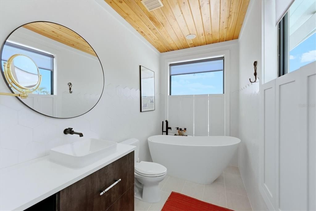 Active With Contract: $4,500,000 (4 beds, 4 baths, 3500 Square Feet)