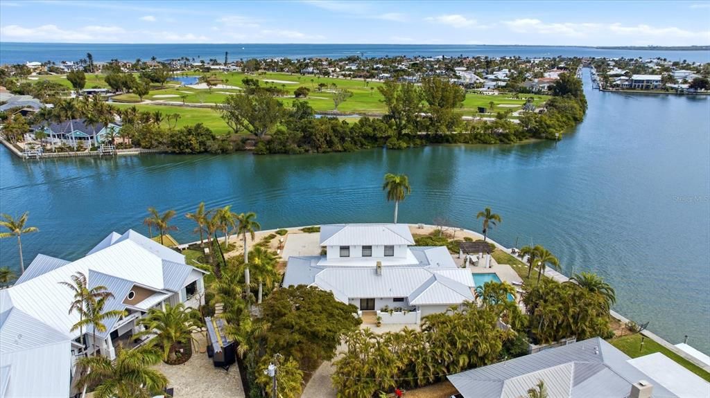 Active With Contract: $4,500,000 (4 beds, 4 baths, 3500 Square Feet)