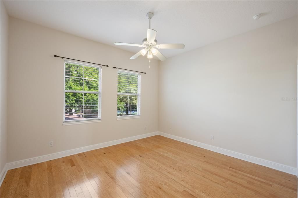 Activo con contrato: $1,499,000 (4 camas, 4 baños, 3316 Pies cuadrados)