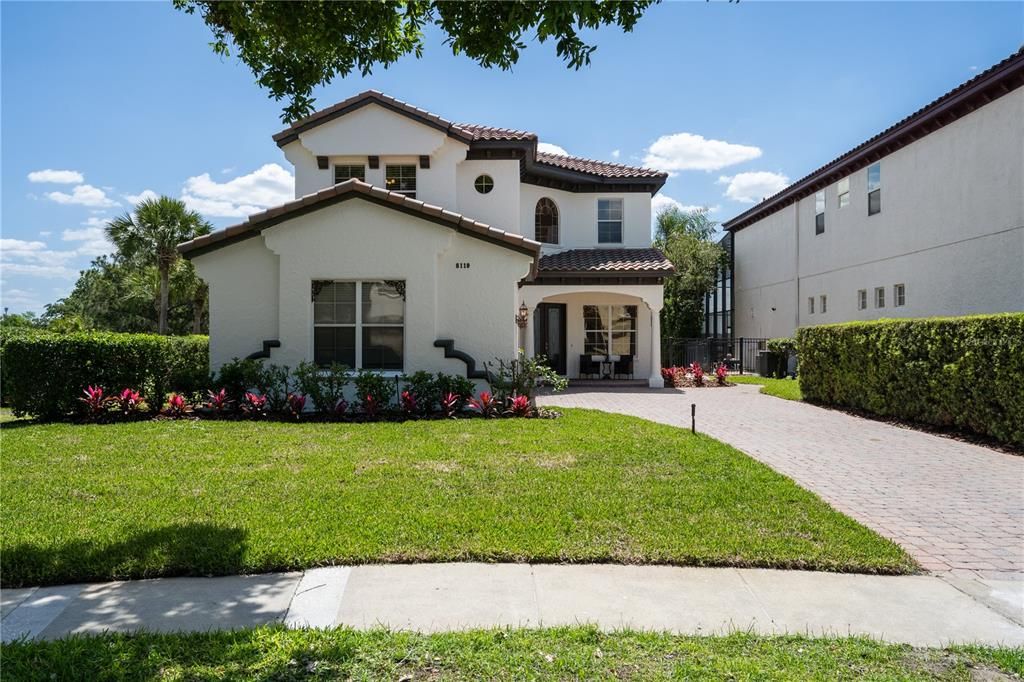 Activo con contrato: $1,499,000 (4 camas, 4 baños, 3316 Pies cuadrados)