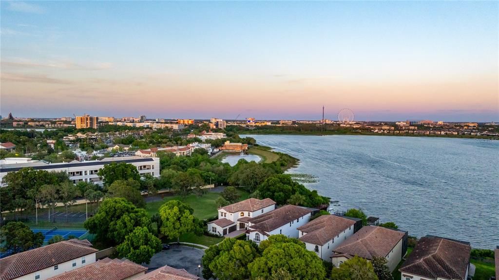 Activo con contrato: $1,499,000 (4 camas, 4 baños, 3316 Pies cuadrados)