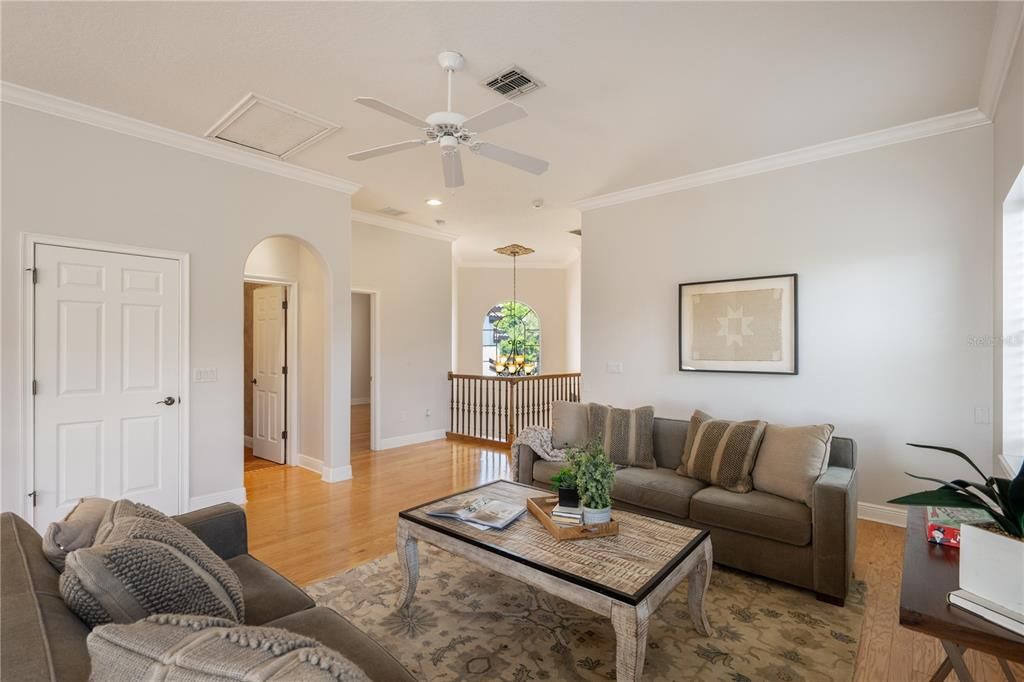Activo con contrato: $1,499,000 (4 camas, 4 baños, 3316 Pies cuadrados)