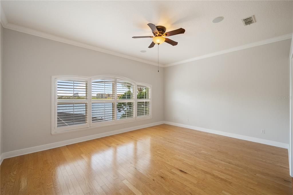 Activo con contrato: $1,499,000 (4 camas, 4 baños, 3316 Pies cuadrados)