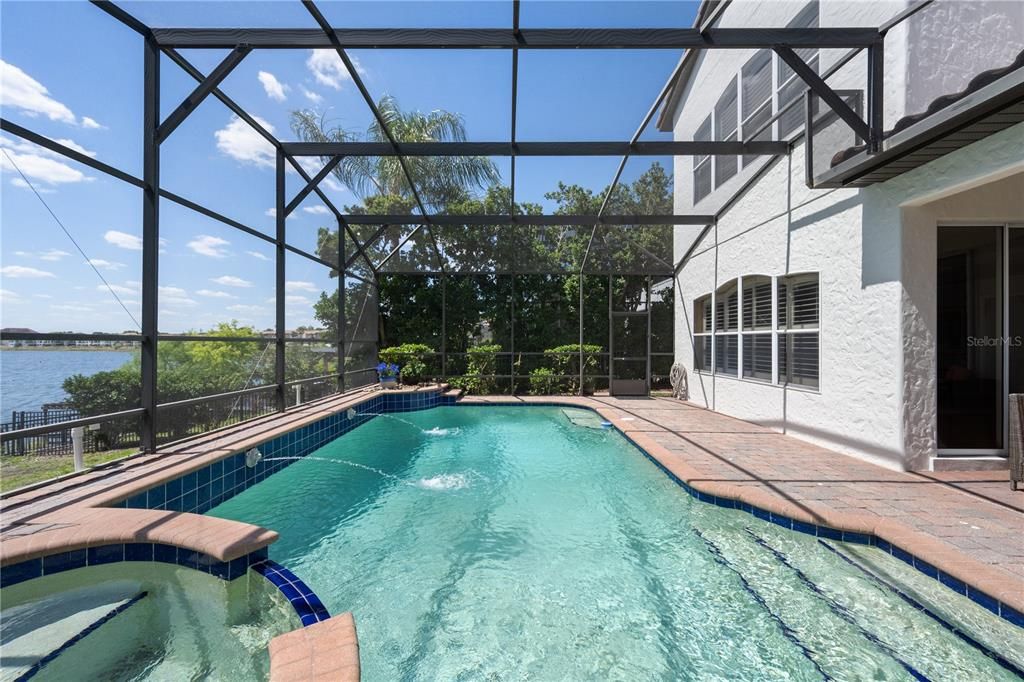 Activo con contrato: $1,499,000 (4 camas, 4 baños, 3316 Pies cuadrados)