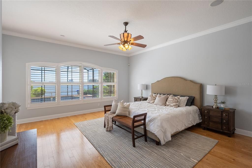 Activo con contrato: $1,499,000 (4 camas, 4 baños, 3316 Pies cuadrados)