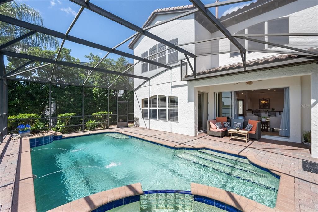 Activo con contrato: $1,499,000 (4 camas, 4 baños, 3316 Pies cuadrados)