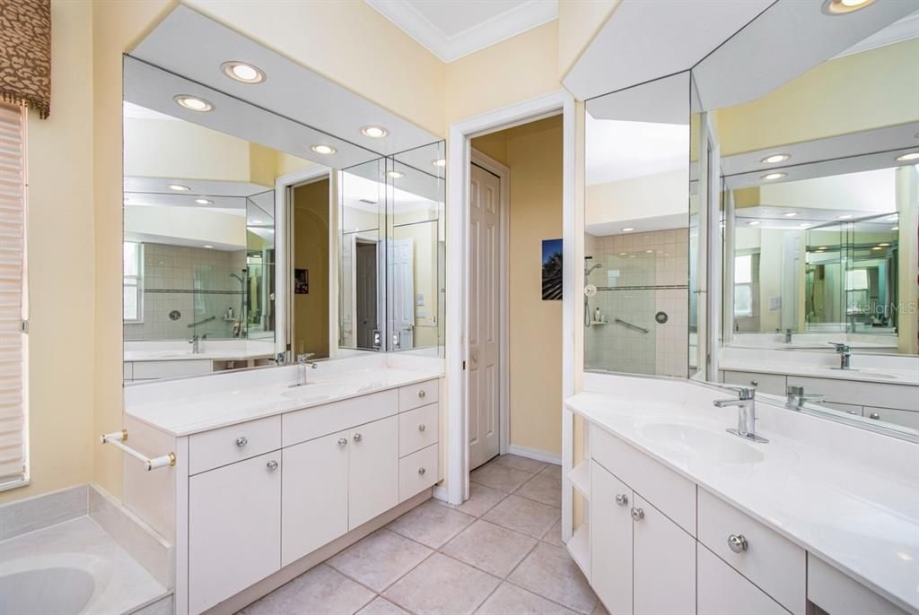 For Sale: $1,399,990 (4 beds, 3 baths, 3203 Square Feet)