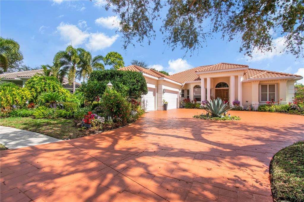 For Sale: $1,399,990 (4 beds, 3 baths, 3203 Square Feet)