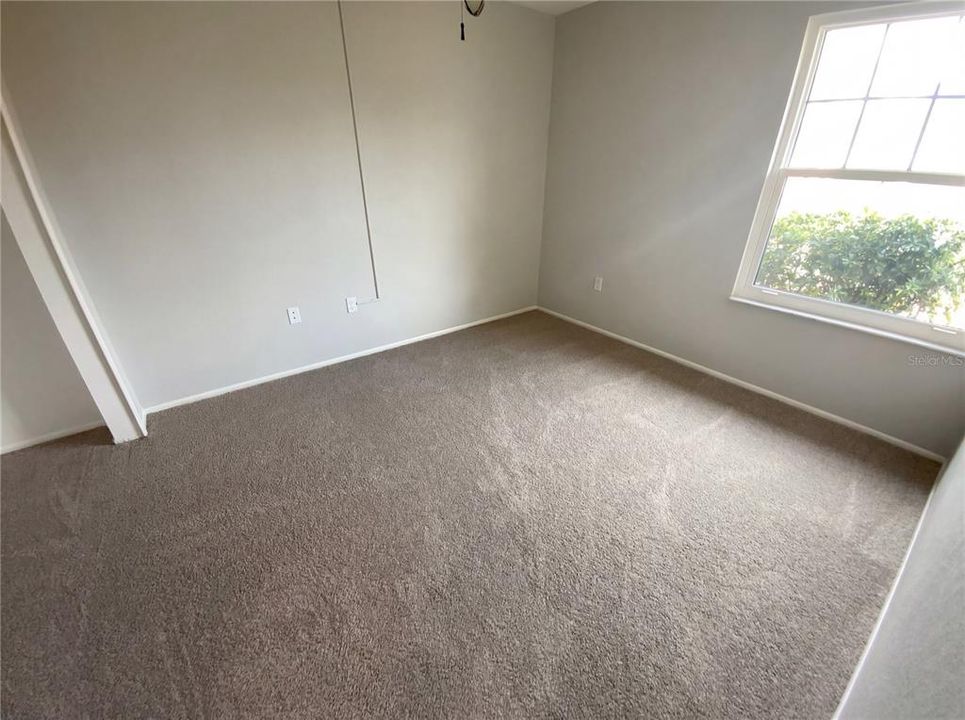 Activo con contrato: $219,000 (2 camas, 2 baños, 1103 Pies cuadrados)