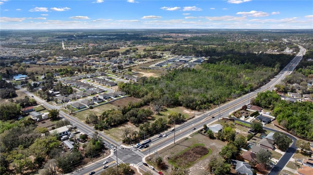 На продажу: $1,900,000 (1.92 acres)
