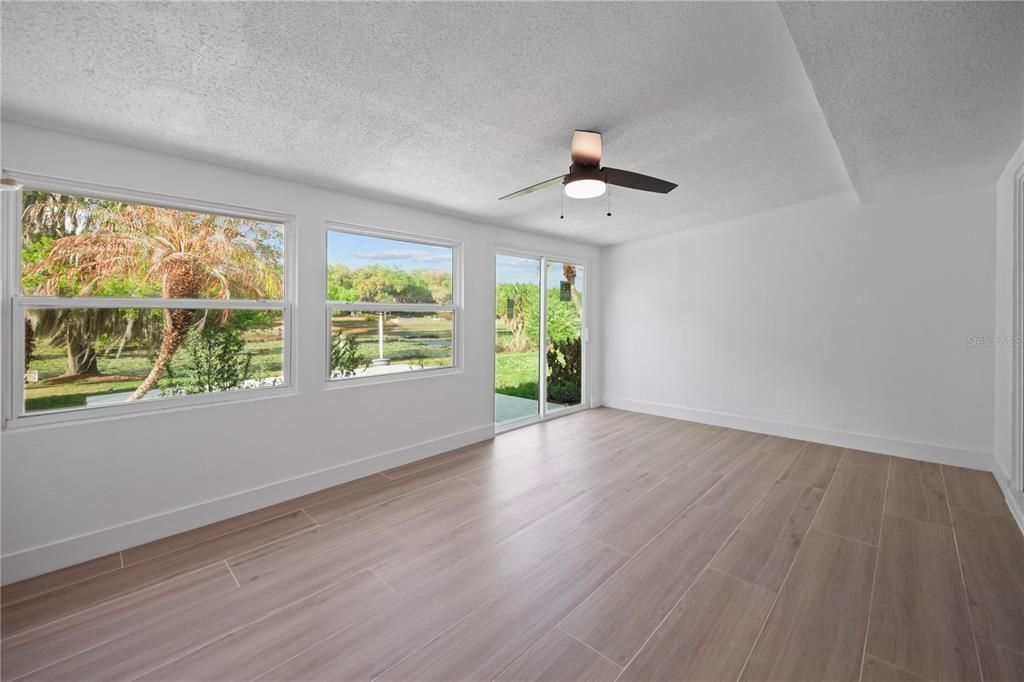 En Venta: $824,000 (3 camas, 2 baños, 3000 Pies cuadrados)