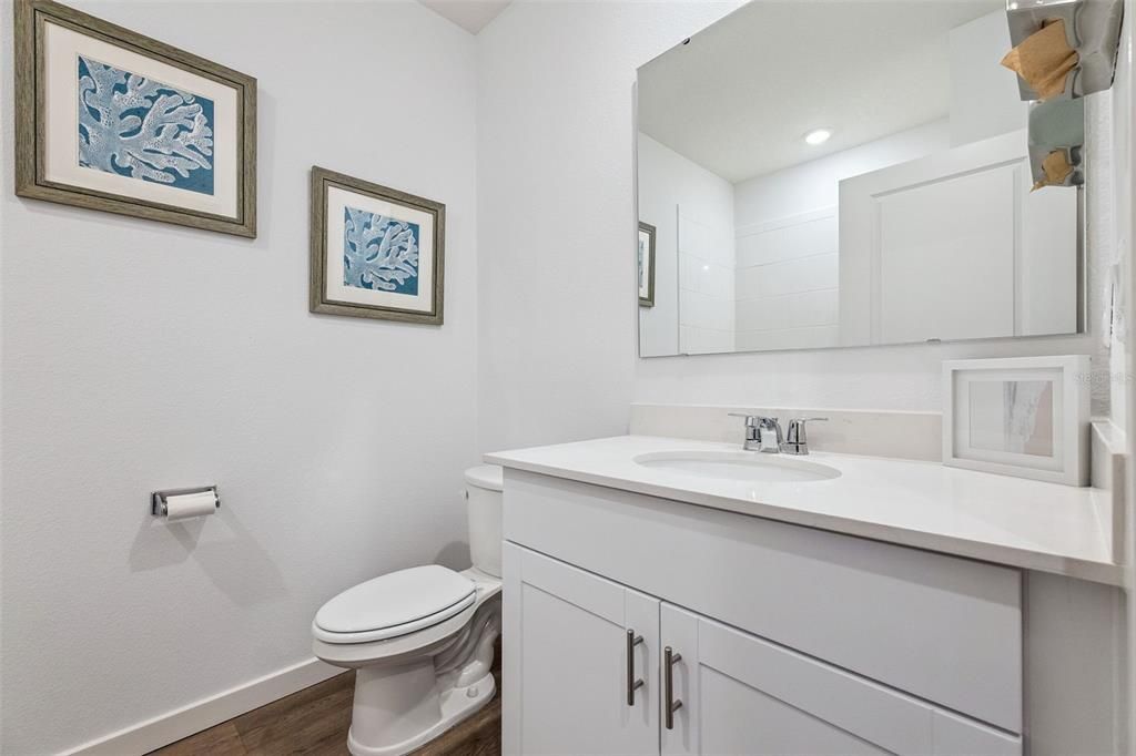 На продажу: $298,990 (3 спален, 2 ванн, 1564 Квадратных фут)