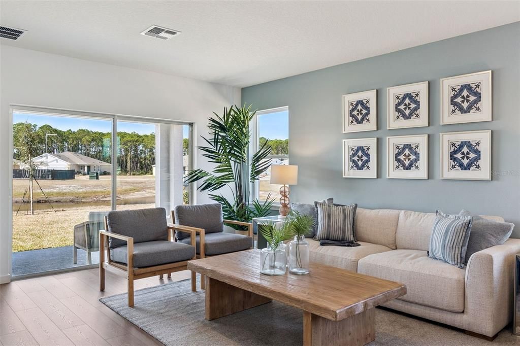 На продажу: $298,990 (3 спален, 2 ванн, 1564 Квадратных фут)