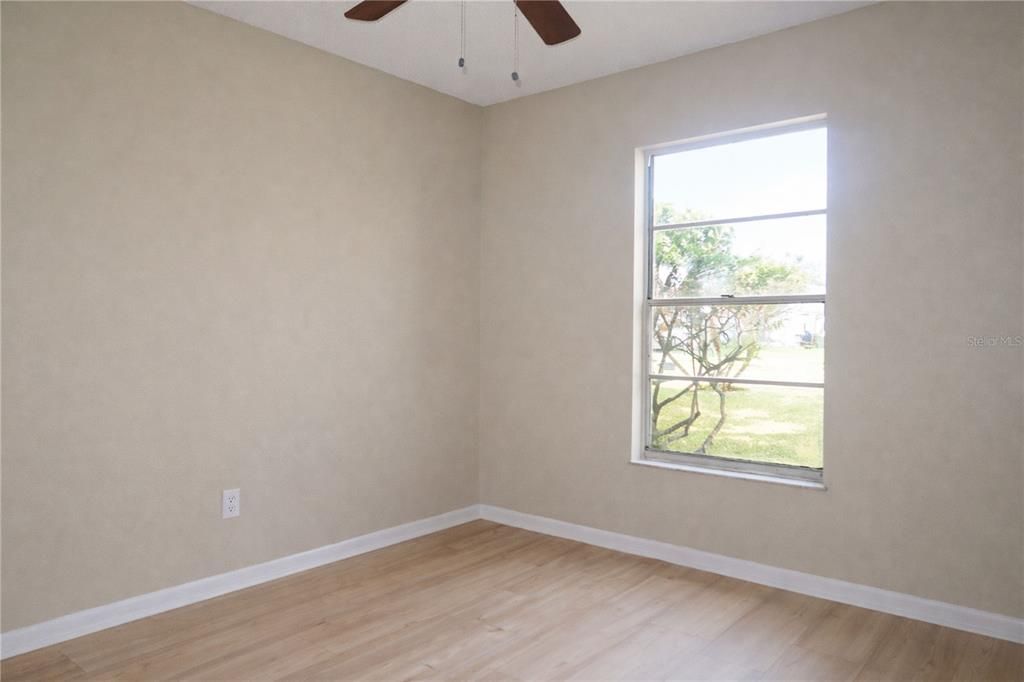 Activo con contrato: $249,700 (3 camas, 2 baños, 1040 Pies cuadrados)