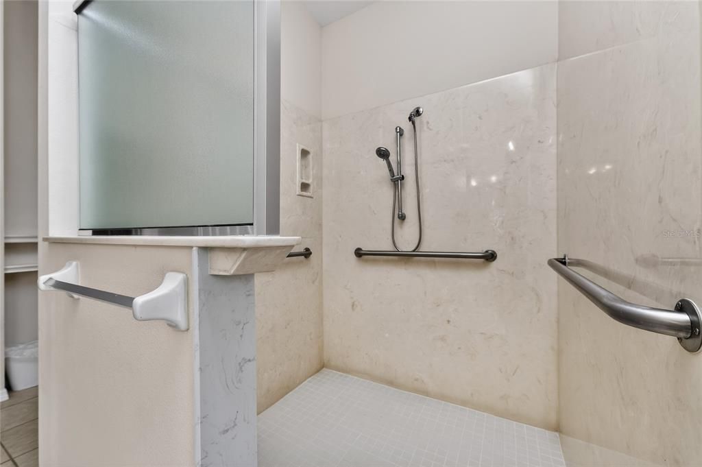 На продажу: $475,000 (3 спален, 2 ванн, 2464 Квадратных фут)