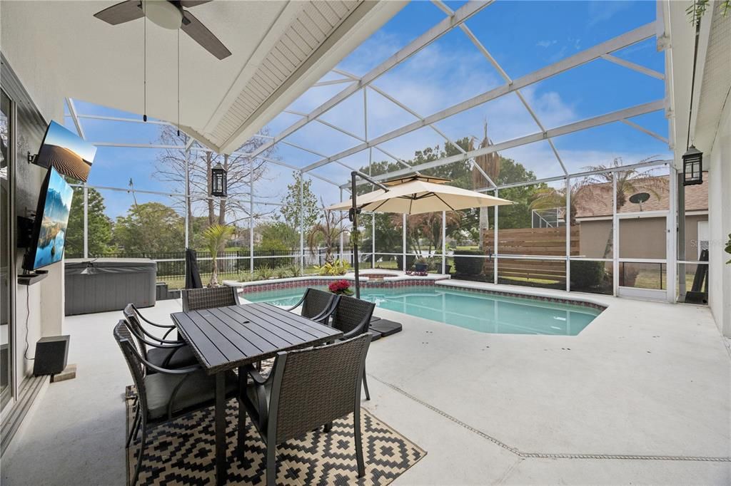 На продажу: $739,999 (4 спален, 3 ванн, 2810 Квадратных фут)