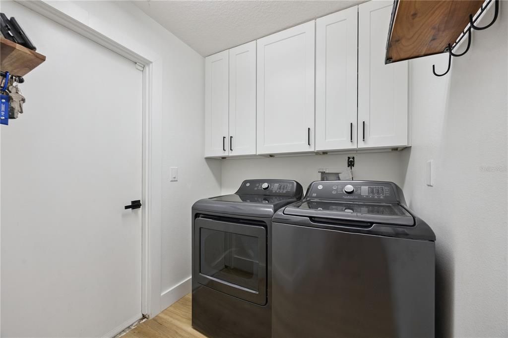 На продажу: $739,999 (4 спален, 3 ванн, 2810 Квадратных фут)