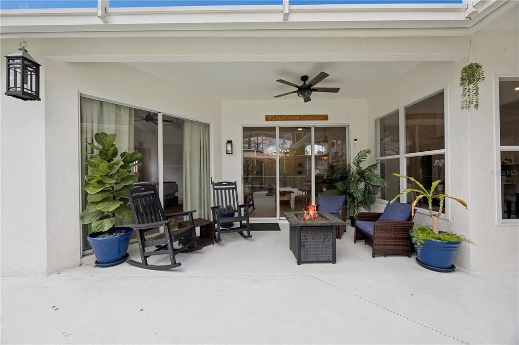 На продажу: $739,999 (4 спален, 3 ванн, 2810 Квадратных фут)